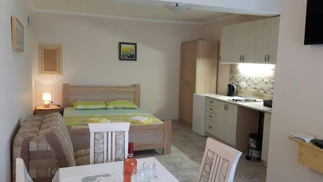 Apartman Pijavica 비엘라 외부 사진